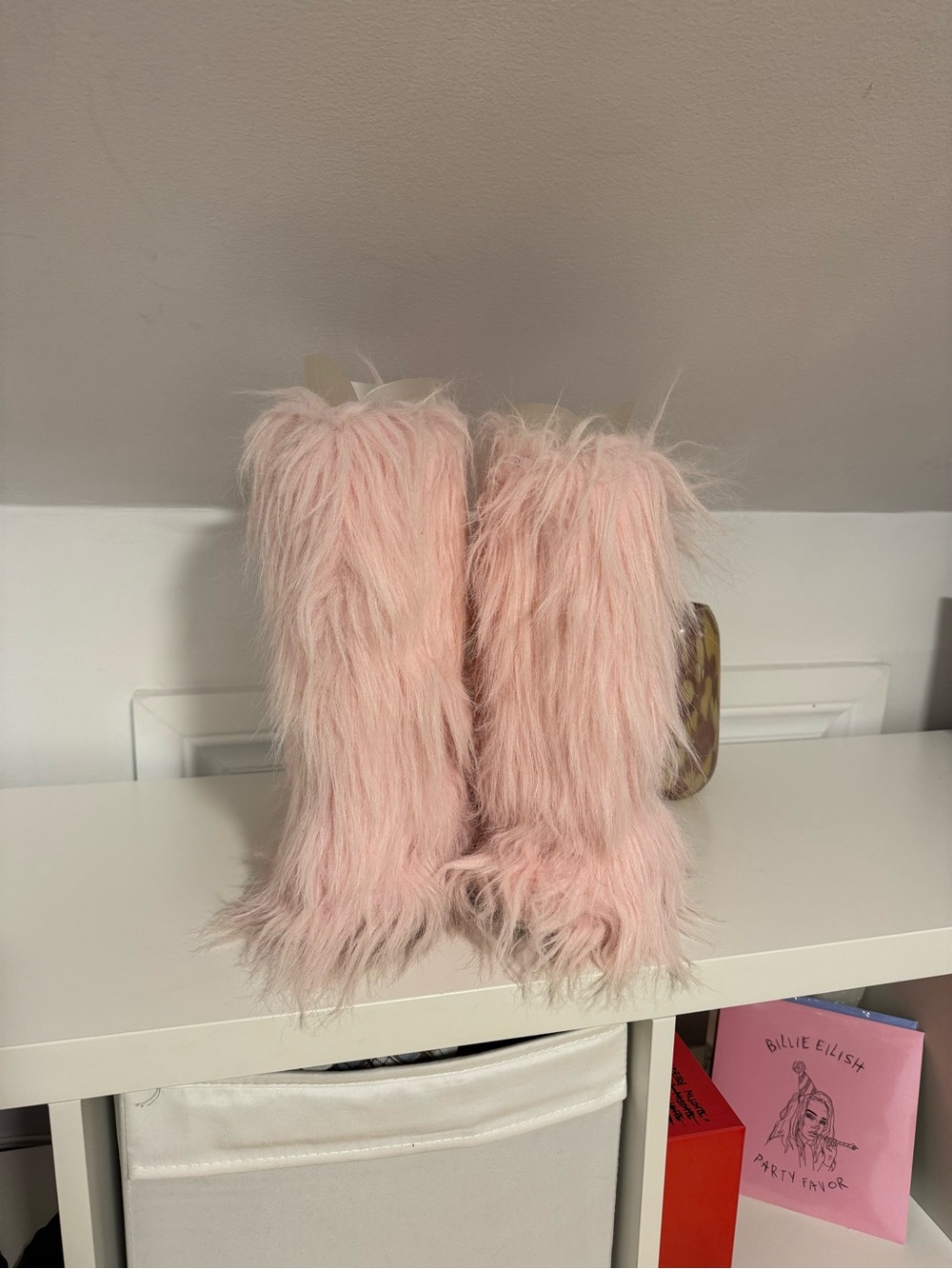 slippers - Picture 3 of 6
